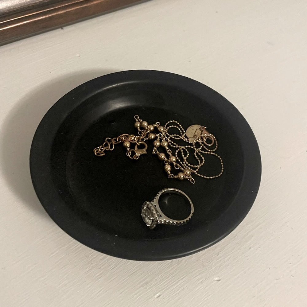 Black jewelry tray